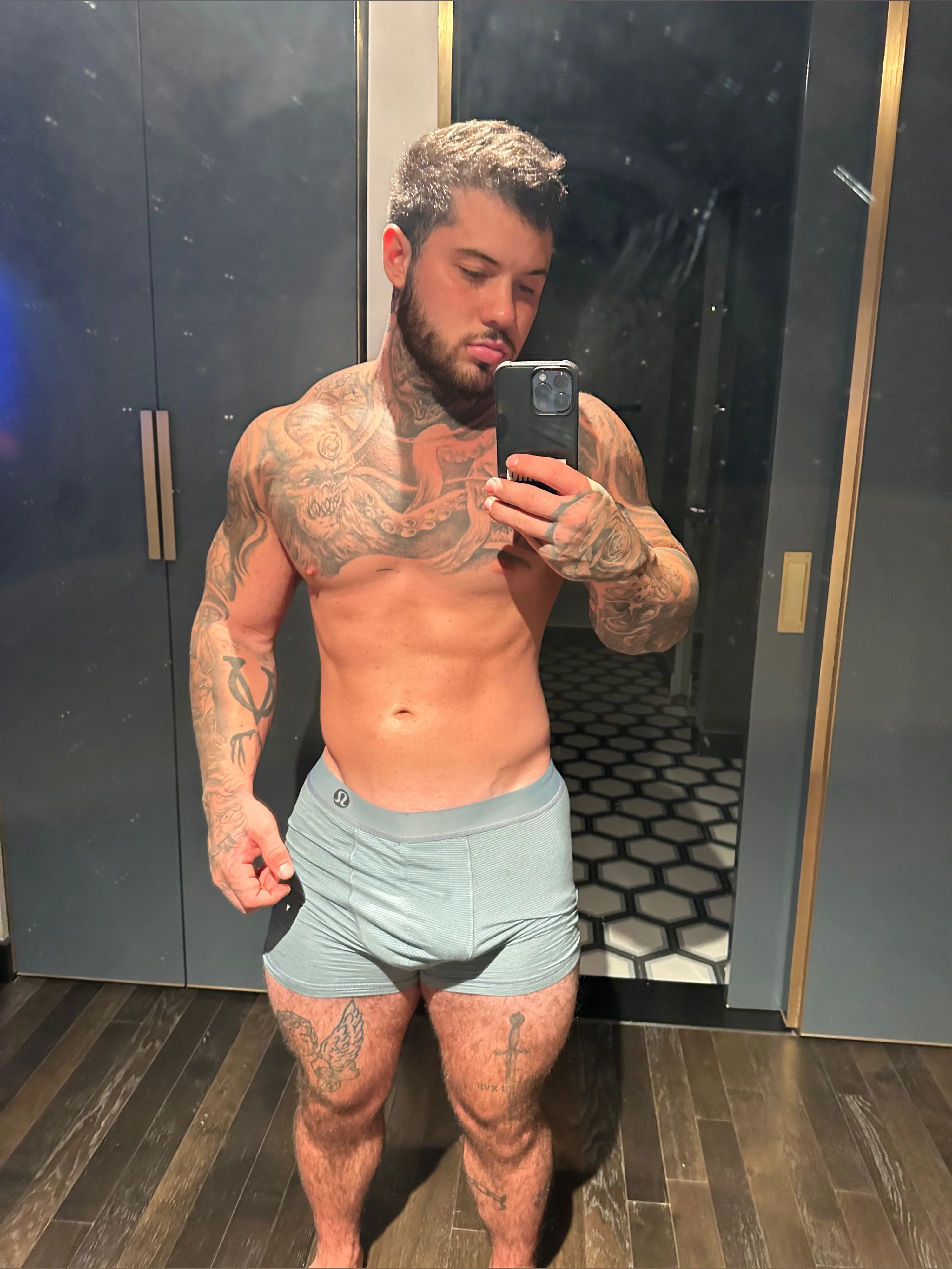 DEEK AESTHETIC OnlyFans