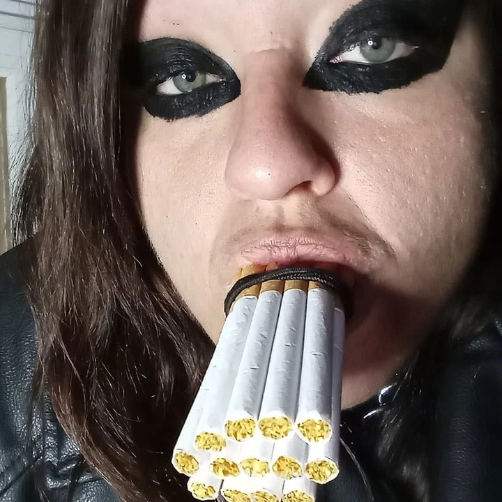 Extremesmokingqueen OnlyFans