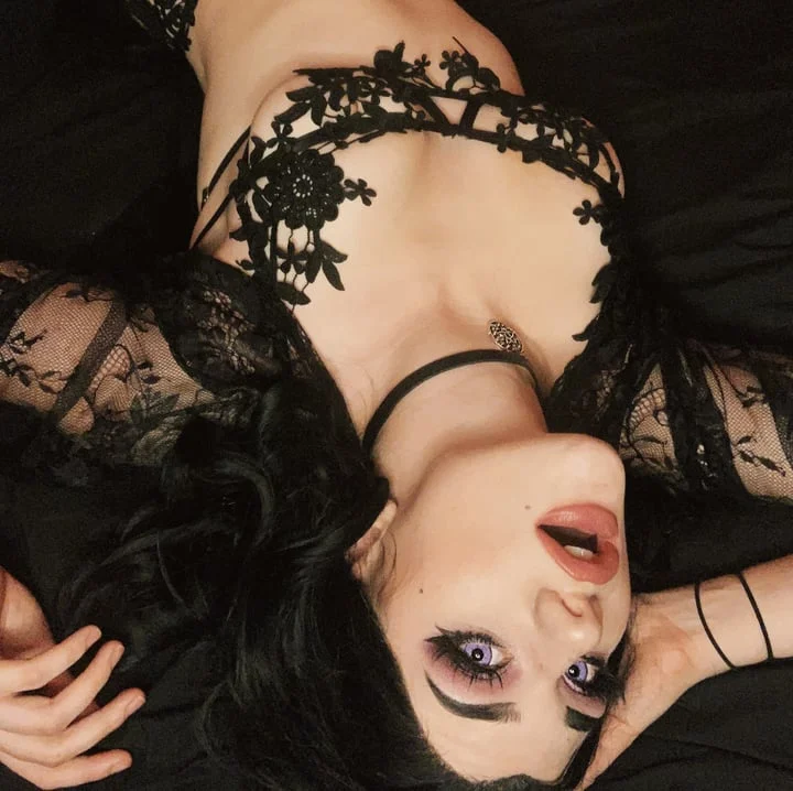 Erinrileycos OnlyFans