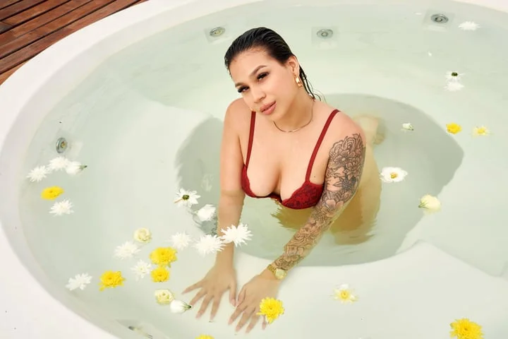 Jonabethluzardo OnlyFans