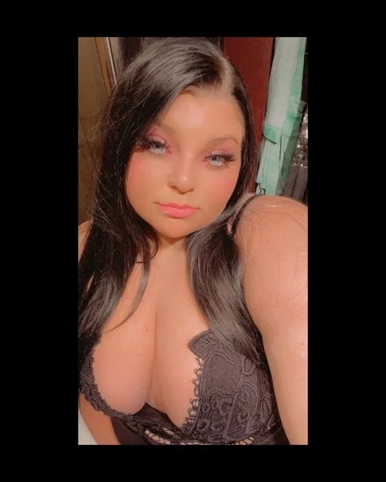 Lyssababy122 OnlyFans