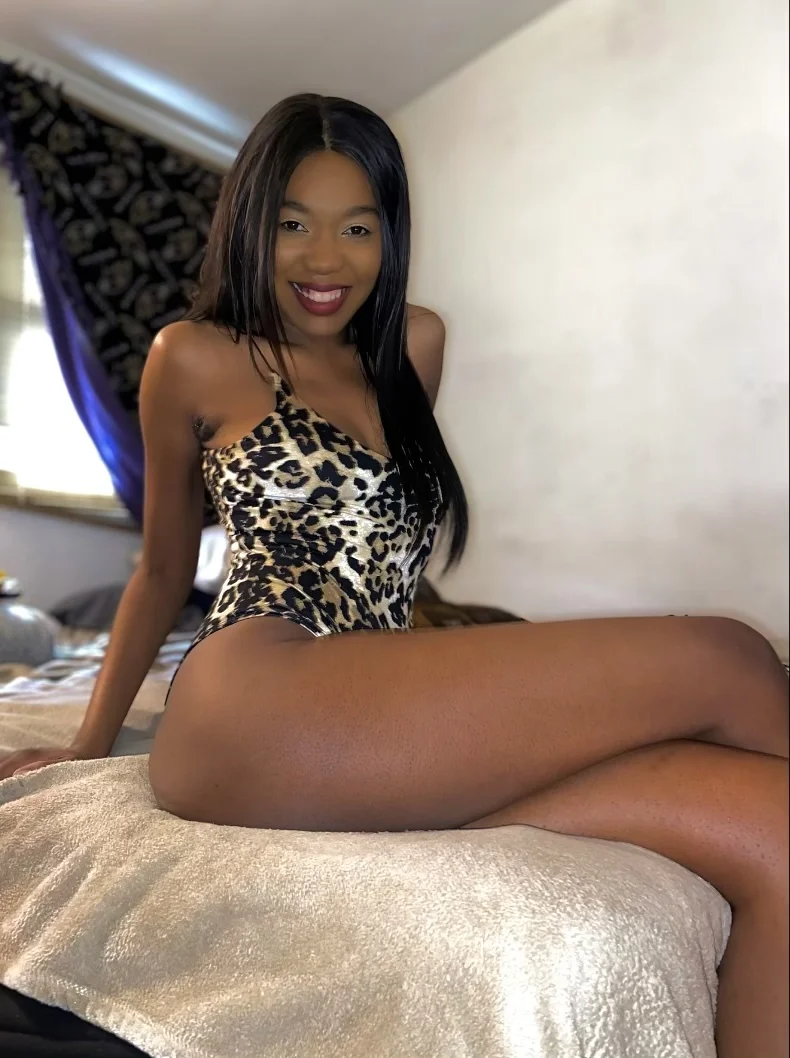 𝕃𝕠𝕝𝕒 ♡︎ 𝗥𝗲𝗱𝗱 OnlyFans