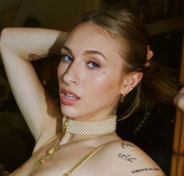 Angelyoungsxxx OnlyFans