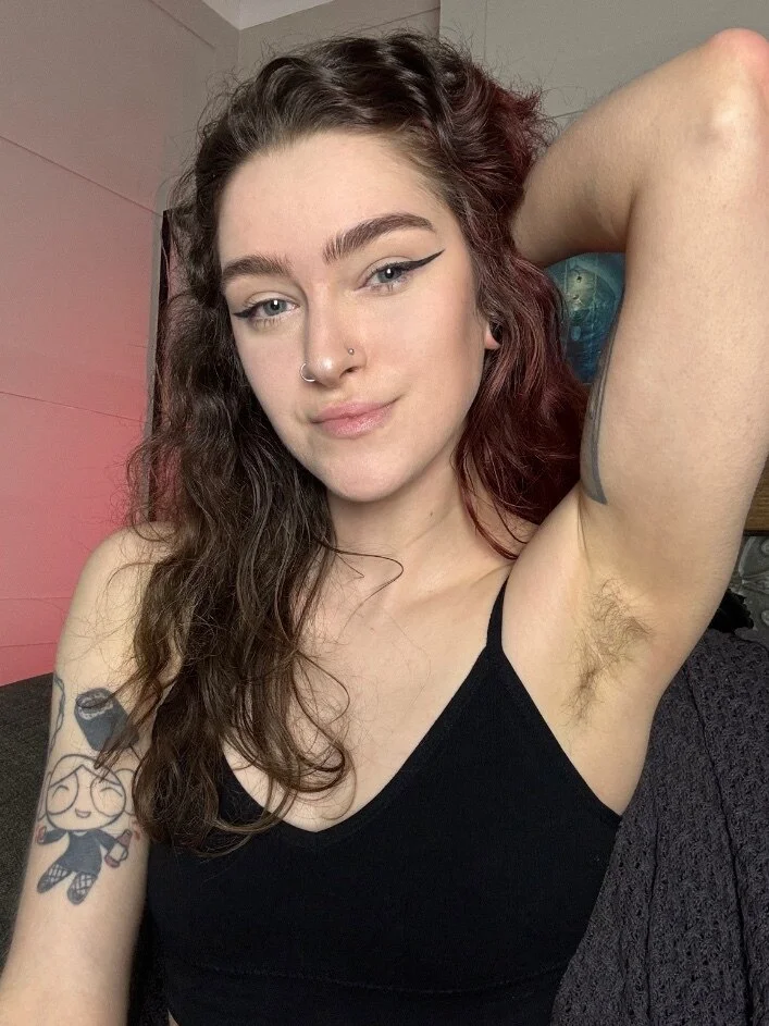 Rae 🌙 hairy Goddess OnlyFans