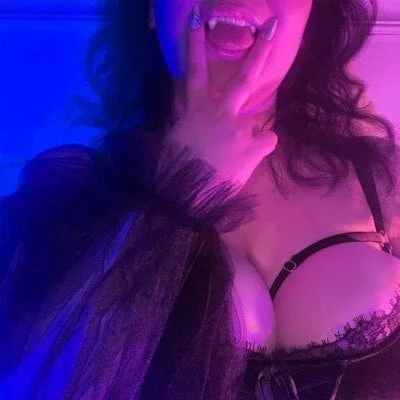 Cashvamp OnlyFans