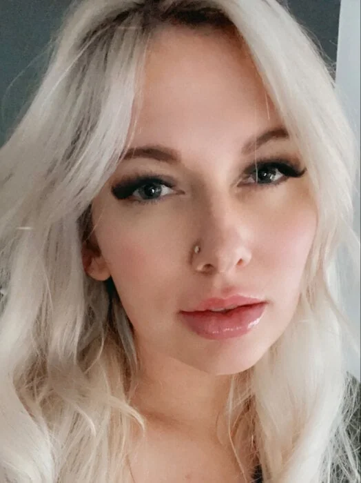 Emeraldcashmere OnlyFans