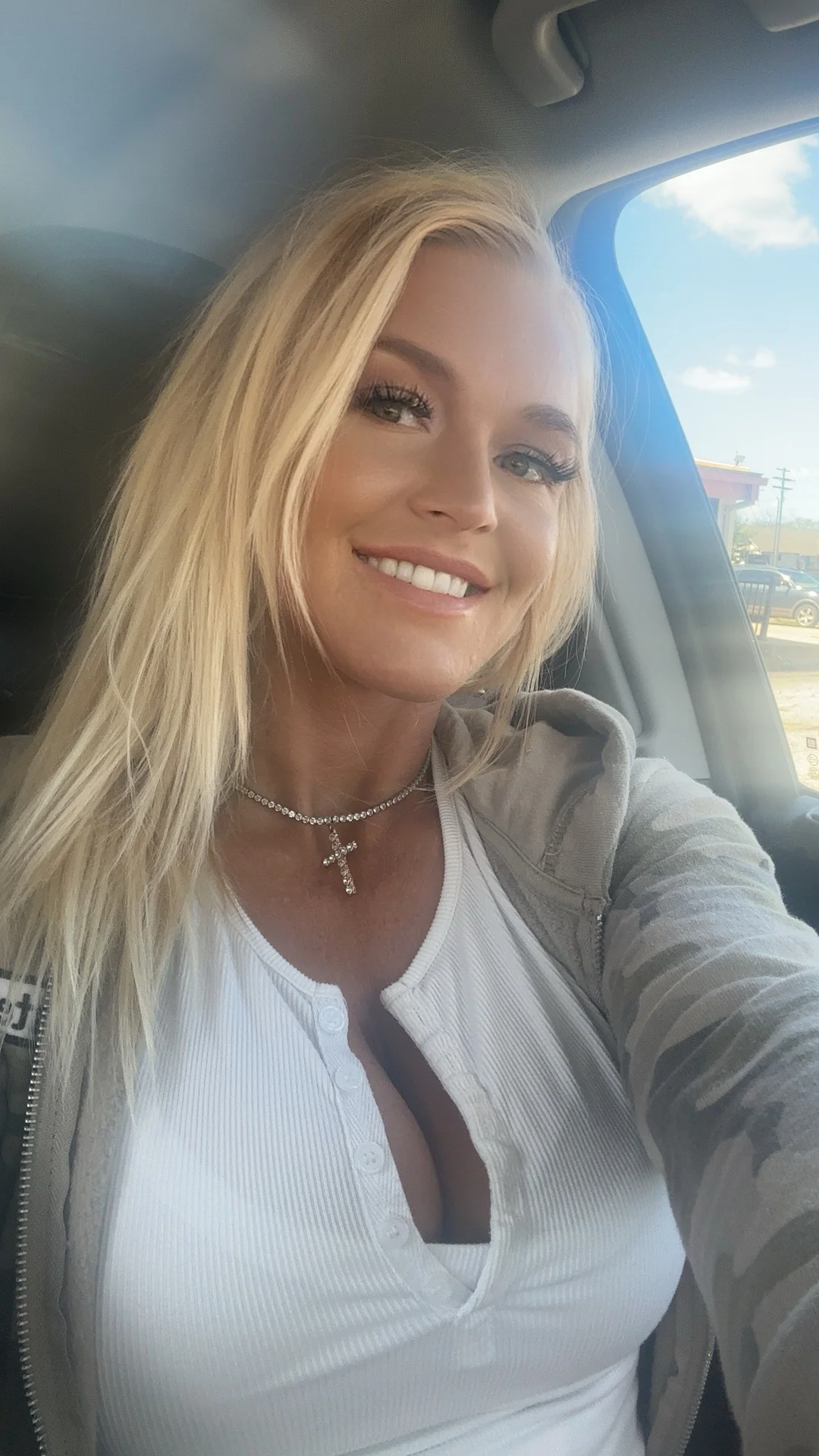 blondebaby27 OnlyFans