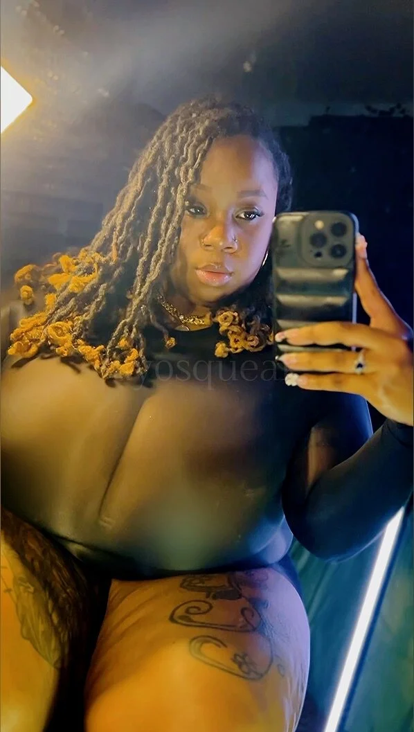 OfficiallyAyoSqueak OnlyFans