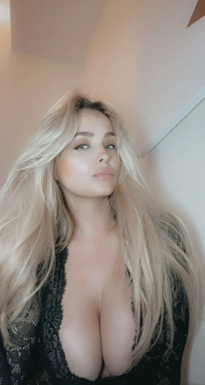 Louisemoore OnlyFans