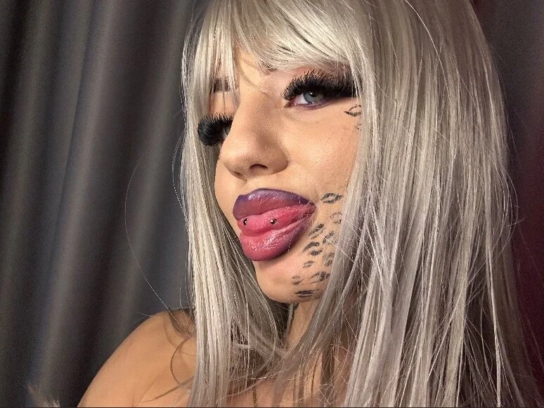 Anastasia June OnlyFans