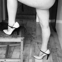 𝒞𝒽𝒶𝓇𝓂𝒶𝒾𝓃𝑒 OnlyFans