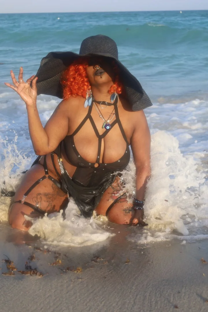 Mistress Roanna Widow OnlyFans