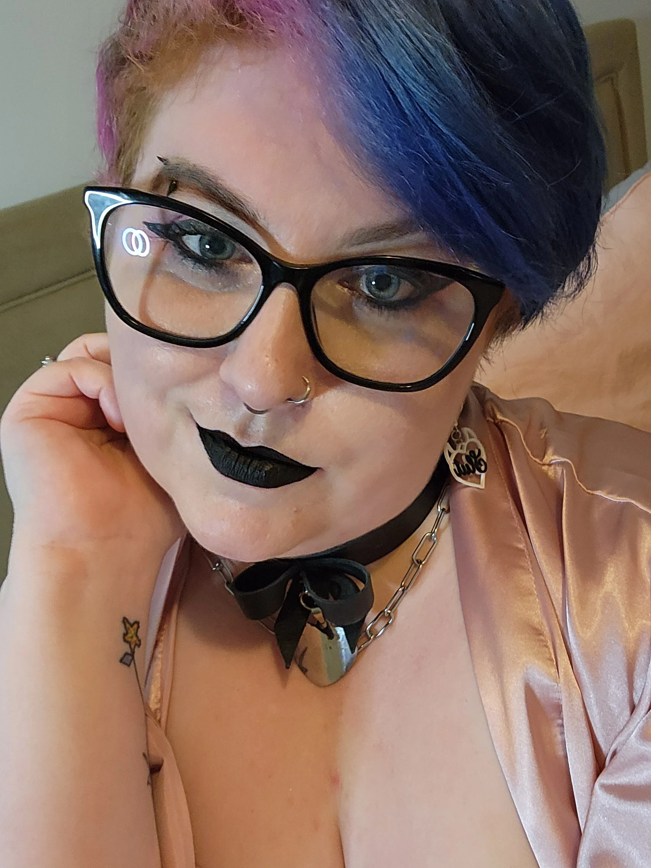 Angel Curves OnlyFans