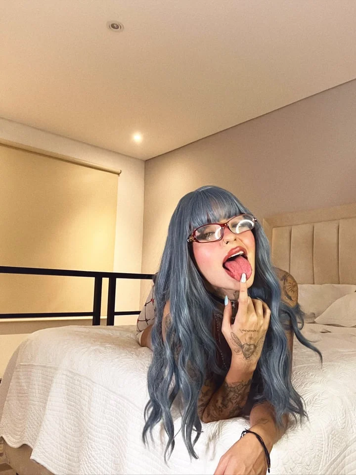 𝕍𝕒𝕝 | La Otacosteña 🫧🍼 OnlyFans